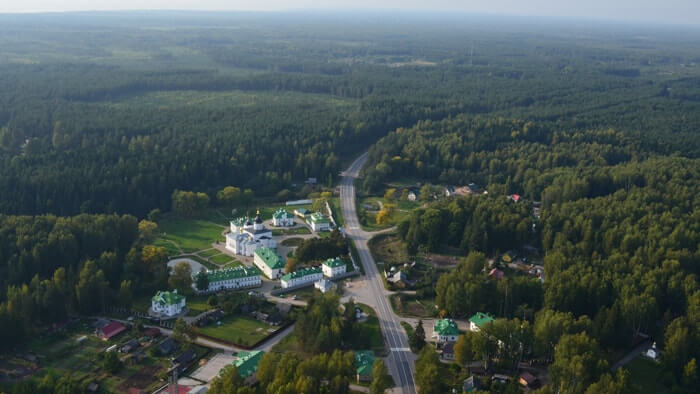 Фотографии с полётов в Пскове, аэродром Авиацентра Серёдка