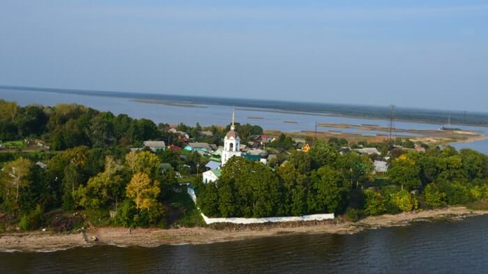 Фотографии с полётов в Пскове, аэродром Авиацентра Серёдка